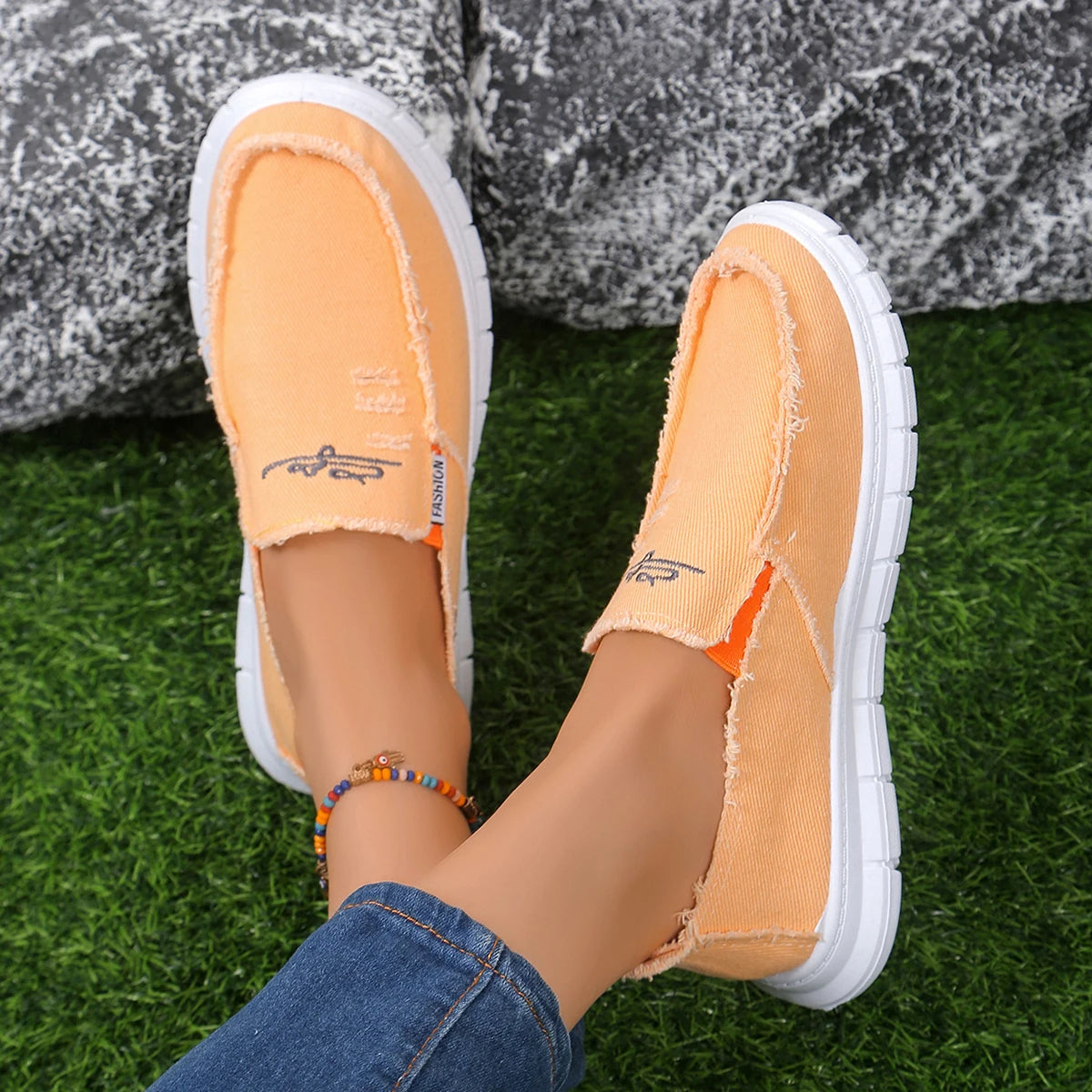 Canvas Slip-On Flats, Frayed Cut Collar Trim, Daisy Vine Stitch Graphic Diamond Lattice White Outsole Commute Lifestyle Shoes